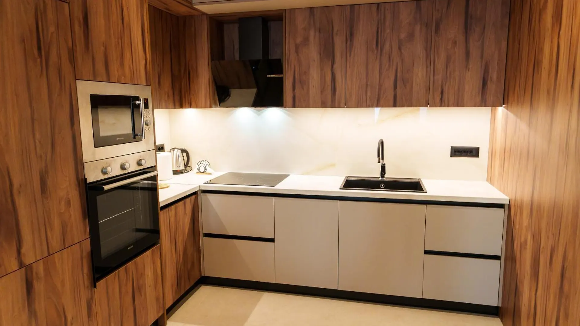 Ionian Premium Villas Sarandë 0*,