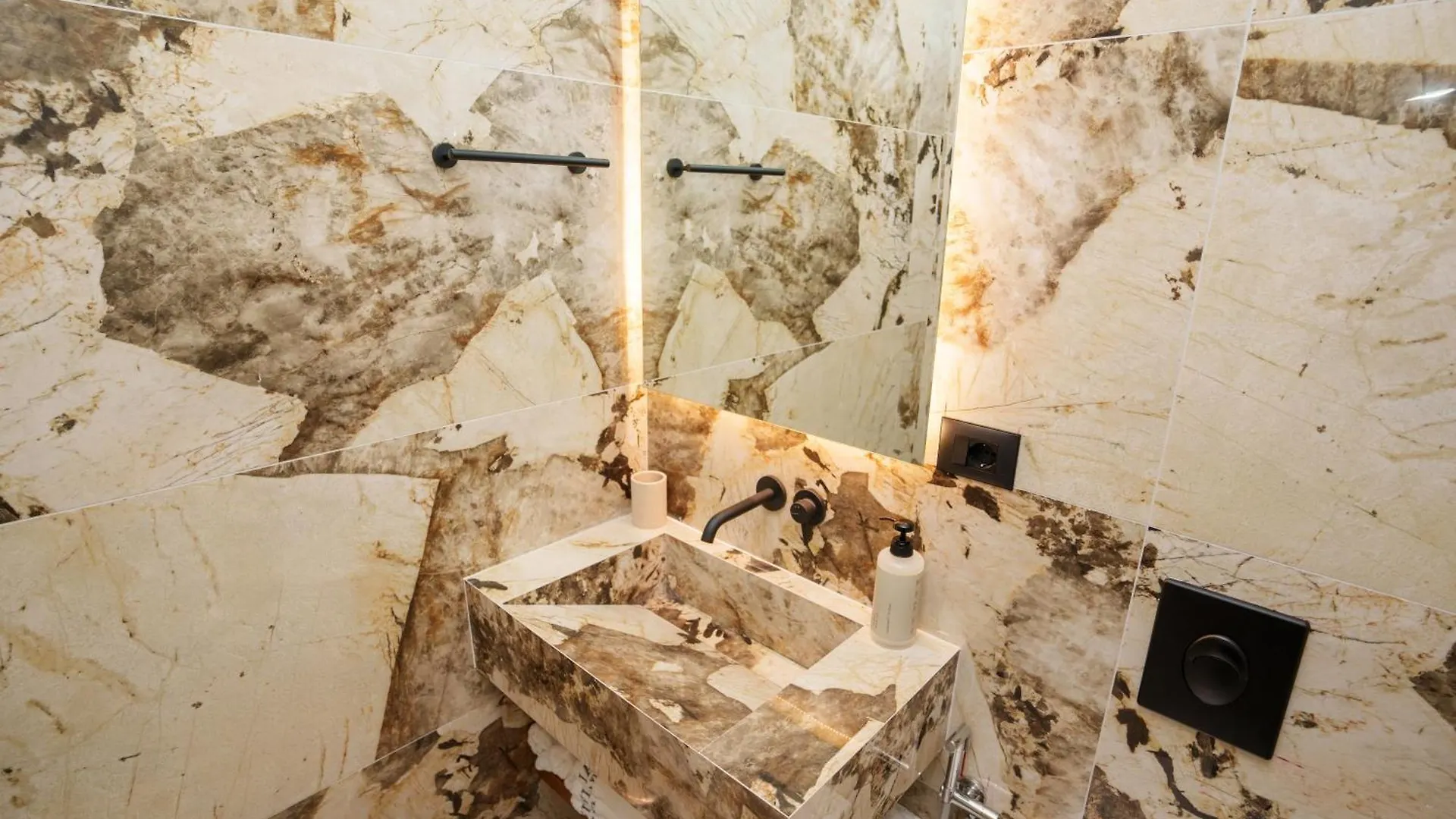 Ionian Premium Villas Sarandë Albanië